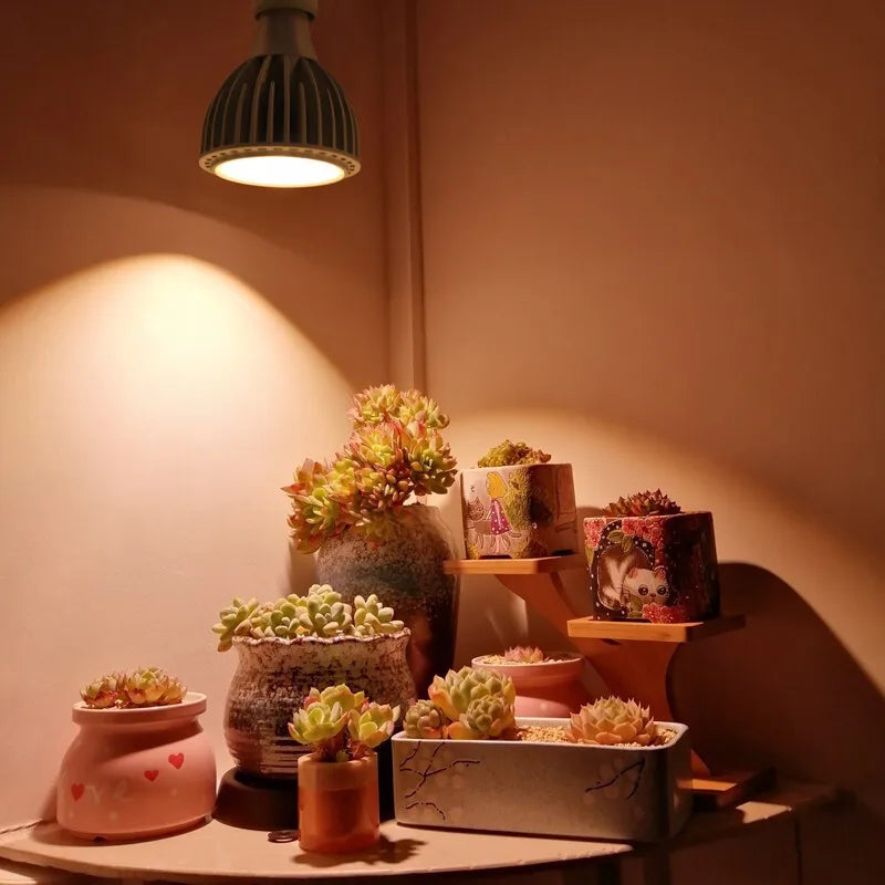 Full spectrum indoor plant growth lamp E27 interface plant lamp suitable for indoor plant planting and greenhouse cultivation